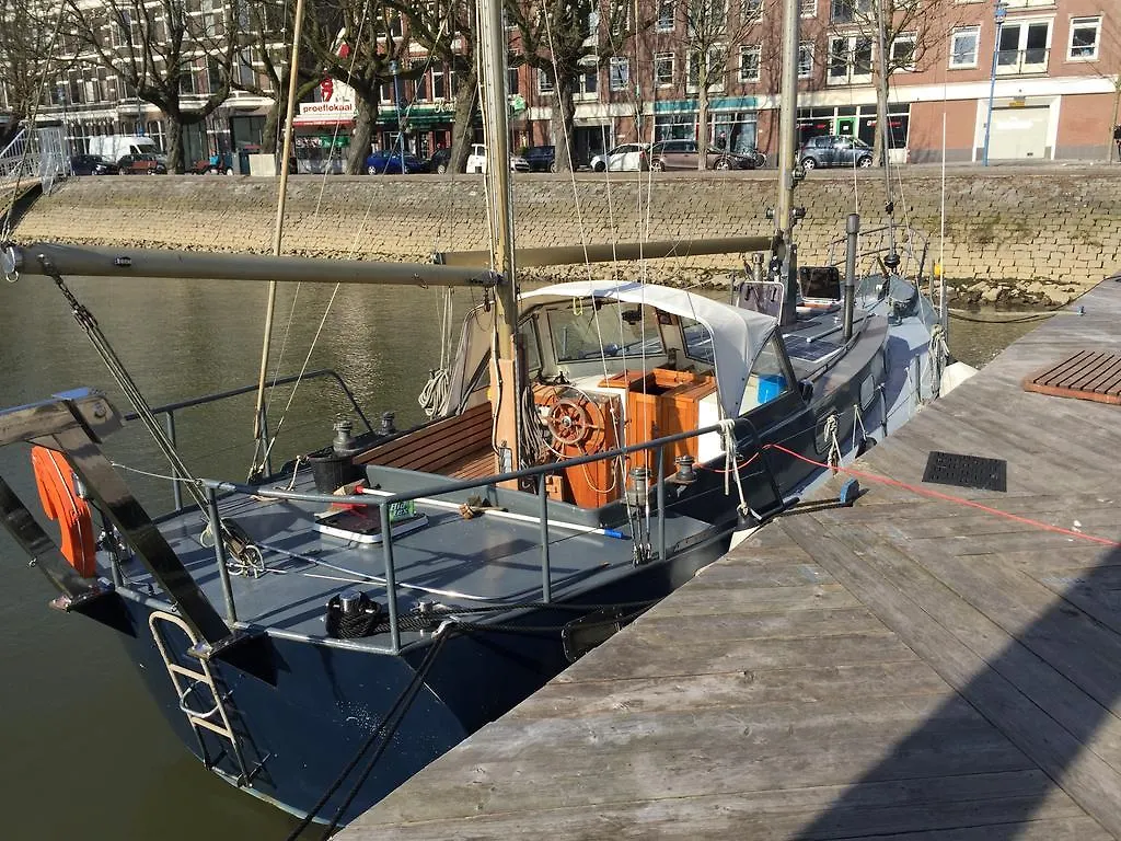 Private Ship Rotterdam Center Hotel Botel