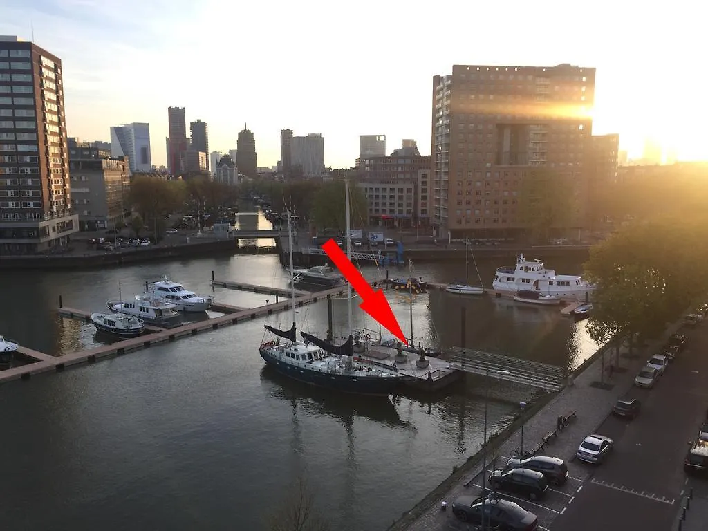 Private Ship Rotterdam Center Hotel